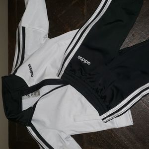 Adidas jogging set